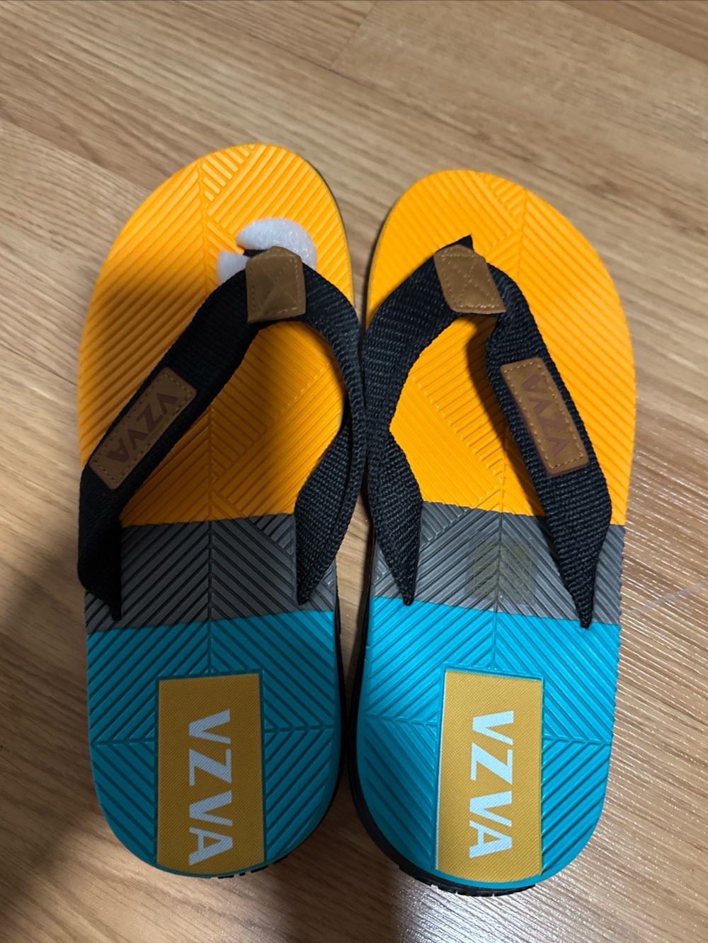 VZVA Colorblock Flip Flop Sandals - Yellow, Teal, Gray Size 42, 40 NEW